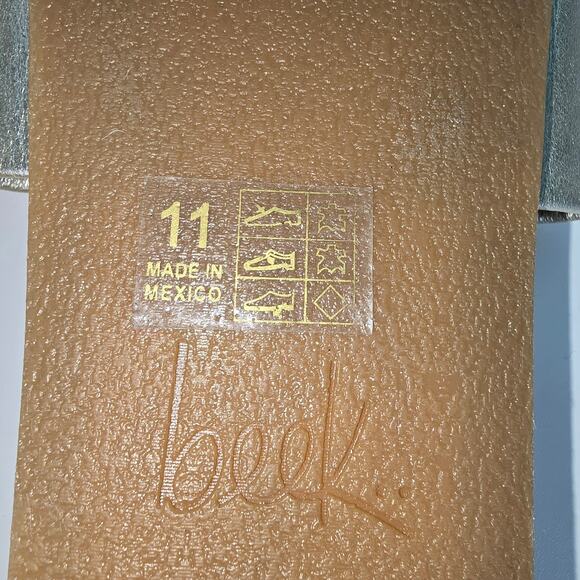 Beek Pelican in Metallic Gold Upper Tan Footbed Leather Slide Sandals Size 11 - Picture 9 of 14